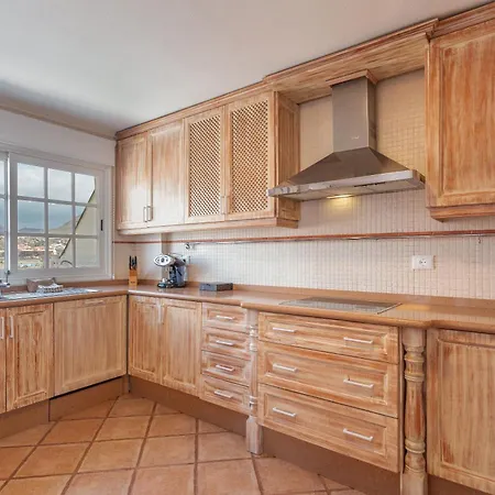 Obsidian Canarysol Cristianos