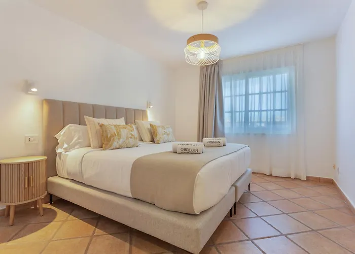 Obsidian Canarysol Cristianos *