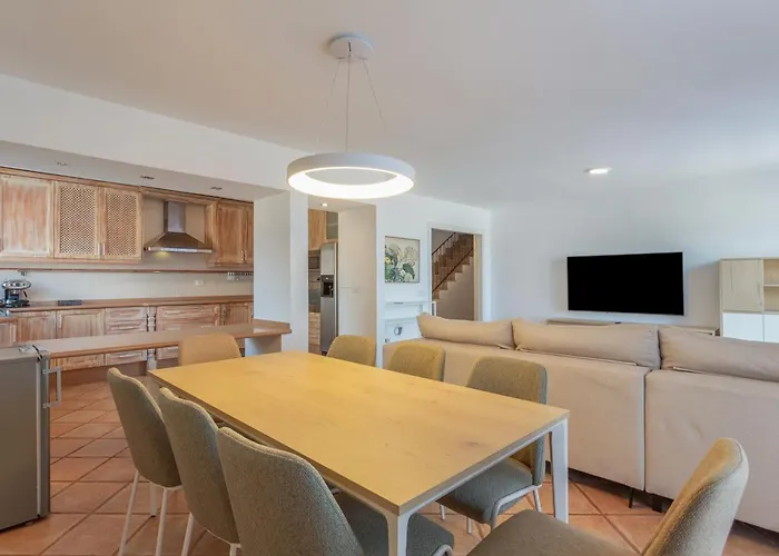 Obsidian Canarysol Cristianos