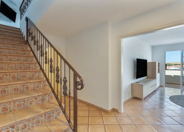 Obsidian Canarysol Cristianos ארונה